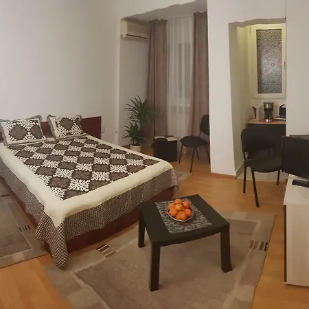 Ultracentral Apartment